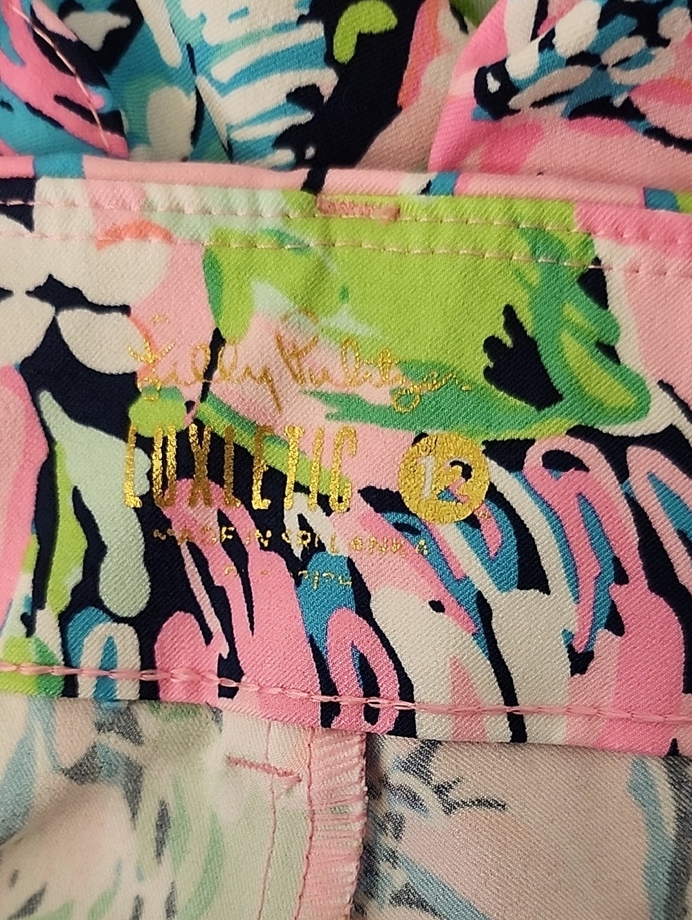 Lilly Pulitzer Luxletic Bettina UPF 50+ Navy Tall Order Bermuda Shorts Size 12 - Picture 15 of 16